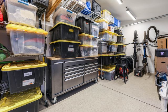 2093 S LAKELINE DR, Salt Lake City, UT 84109