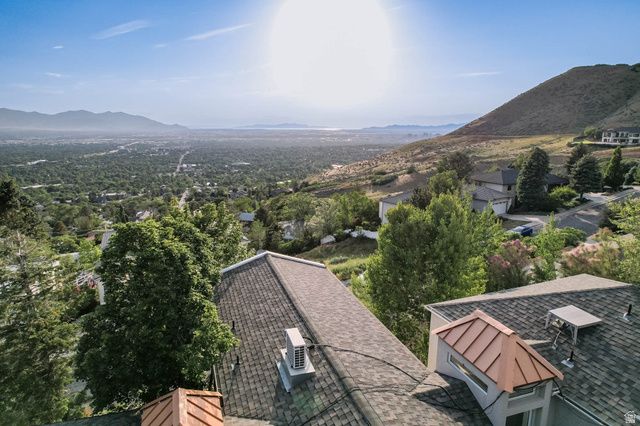 2093 S LAKELINE DR, Salt Lake City, UT 84109