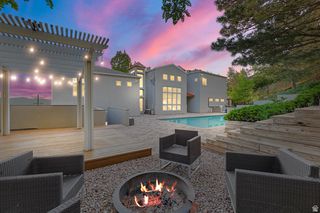 2093 S LAKELINE DR, Salt Lake City, UT 84109