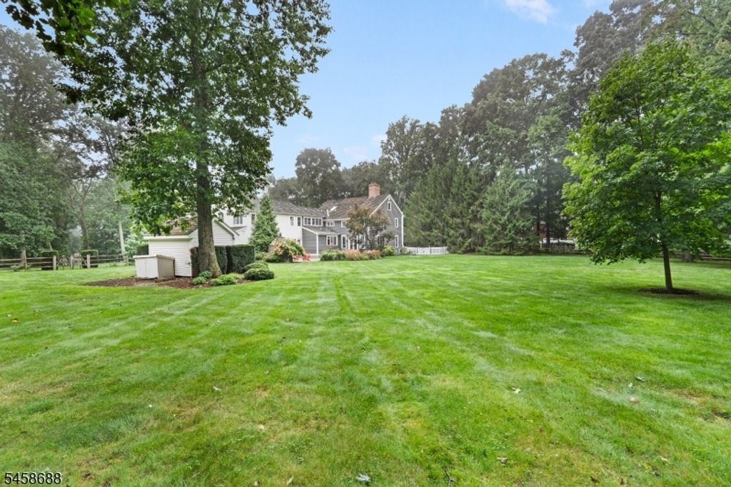 7 Red Oak Row, Chester Twp., NJ 07930 — photo 2