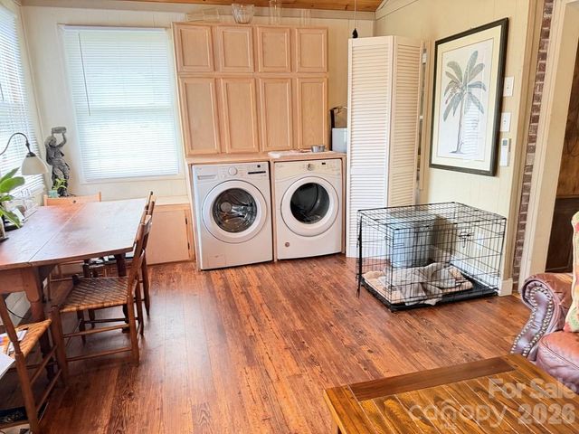 27 Bartlett Street, Sylva, NC 28779