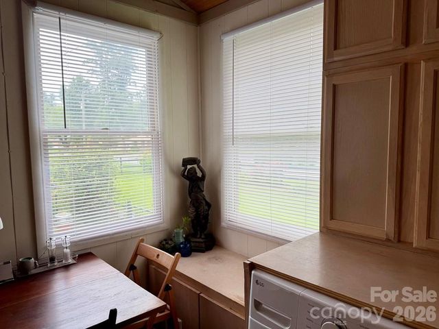 27 Bartlett Street, Sylva, NC 28779