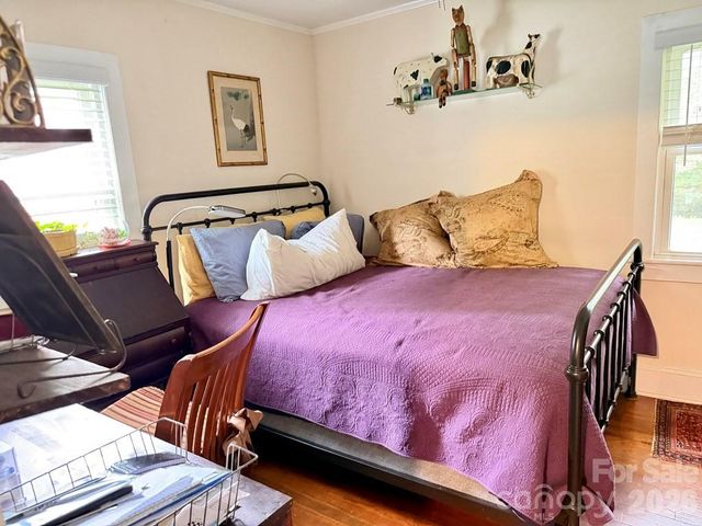 27 Bartlett Street, Sylva, NC 28779