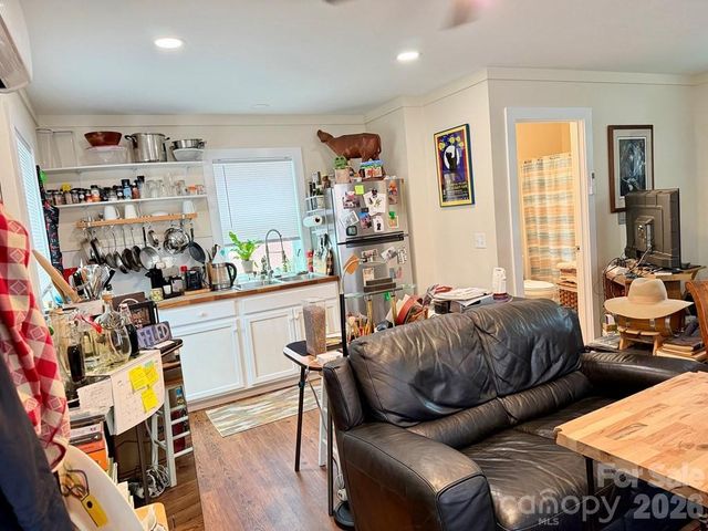27 Bartlett Street, Sylva, NC 28779