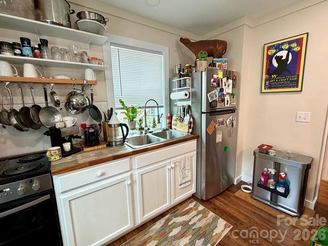 27 Bartlett Street, Sylva, NC 28779
