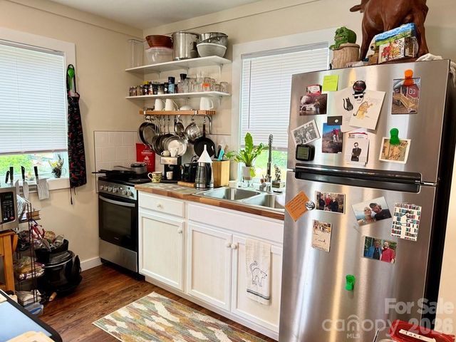 27 Bartlett Street, Sylva, NC 28779