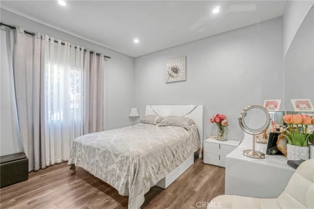 7663 Shadyglade Avenue, North Hollywood, CA 91605