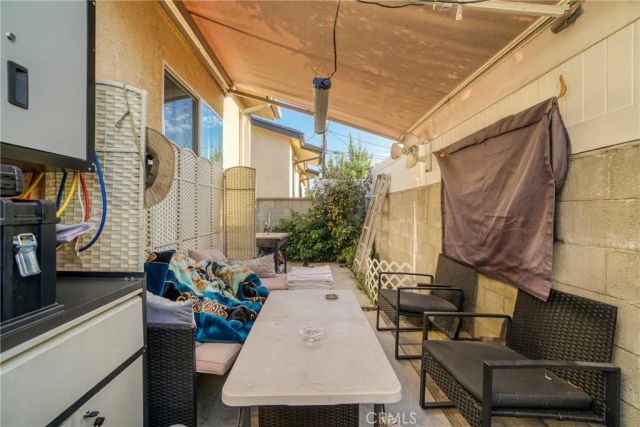 7663 Shadyglade Avenue, North Hollywood, CA 91605