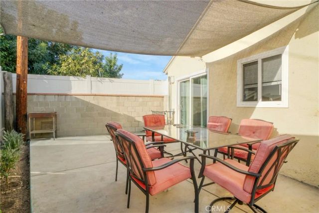7663 Shadyglade Avenue, North Hollywood, CA 91605