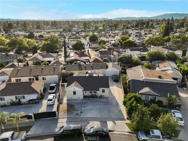 7663 Shadyglade Avenue, North Hollywood, CA 91605