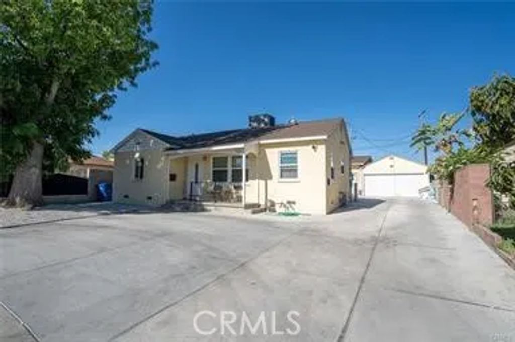 7663 Shadyglade Avenue, North Hollywood, CA 91605
