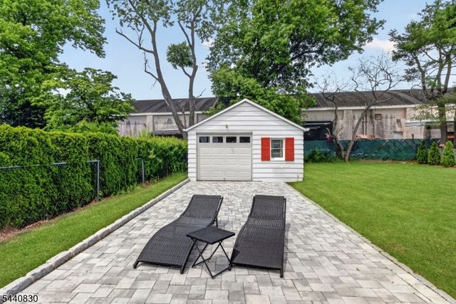 42 Donnalin Pl, Clifton City, NJ 07013