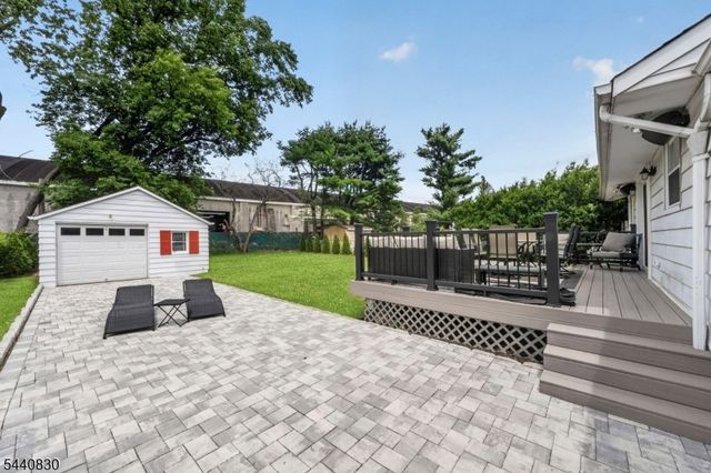 42 Donnalin Pl, Clifton City, NJ 07013