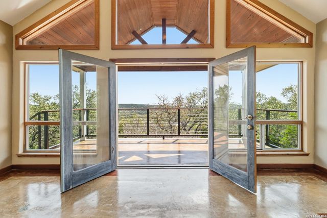 19708 Nottingham, Grey Forest, TX 78023