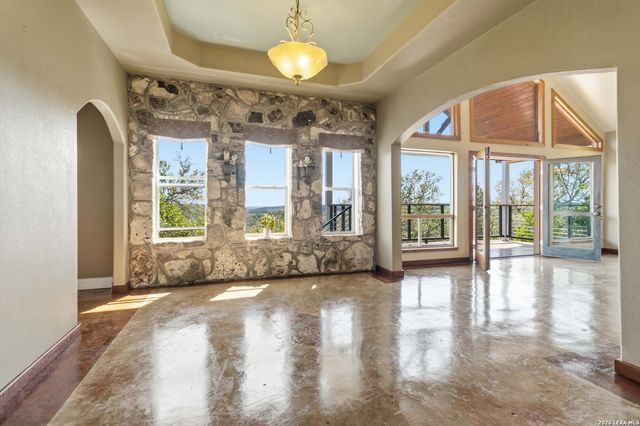 19708 Nottingham, Grey Forest, TX 78023