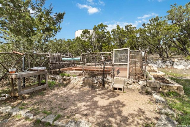 19708 Nottingham, Grey Forest, TX 78023