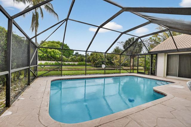 20174 Back Nine Drive, Boca Raton, FL 33498