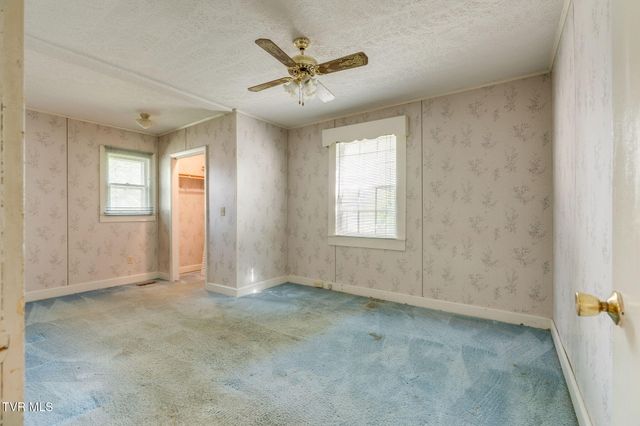 1604 East Watauga Avenue, Johnson City, TN 37601