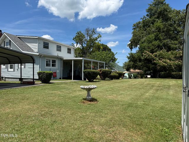 1604 East Watauga Avenue, Johnson City, TN 37601