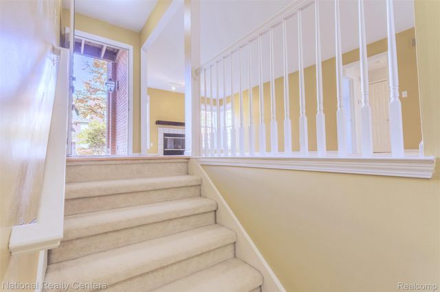 28414 CARLTON WAY Drive, Novi, MI 48377