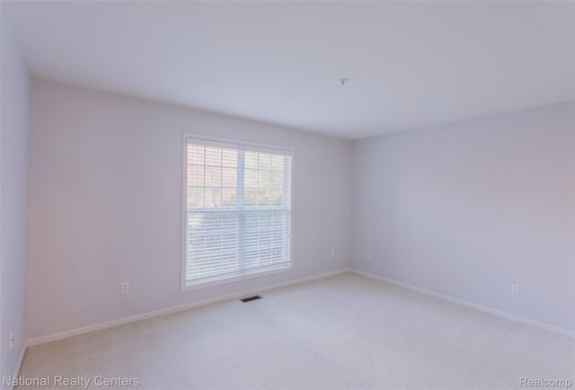 28414 CARLTON WAY Drive, Novi, MI 48377