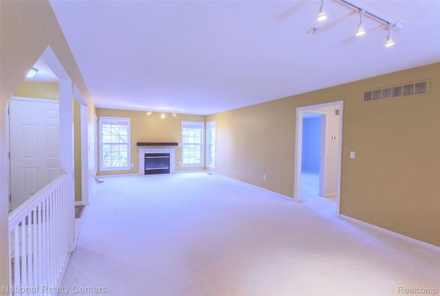 28414 CARLTON WAY Drive, Novi, MI 48377