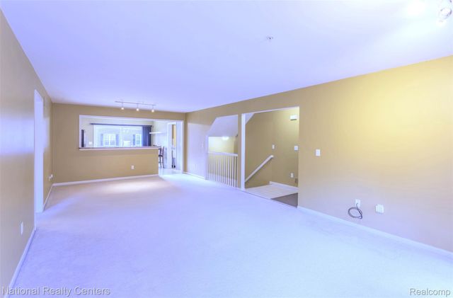 28414 CARLTON WAY Drive, Novi, MI 48377