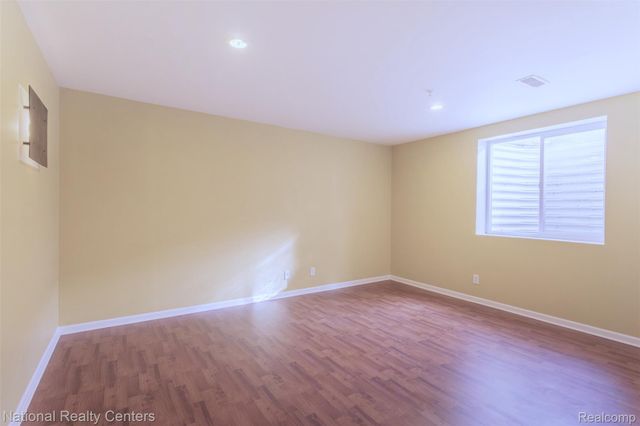 28414 CARLTON WAY Drive, Novi, MI 48377