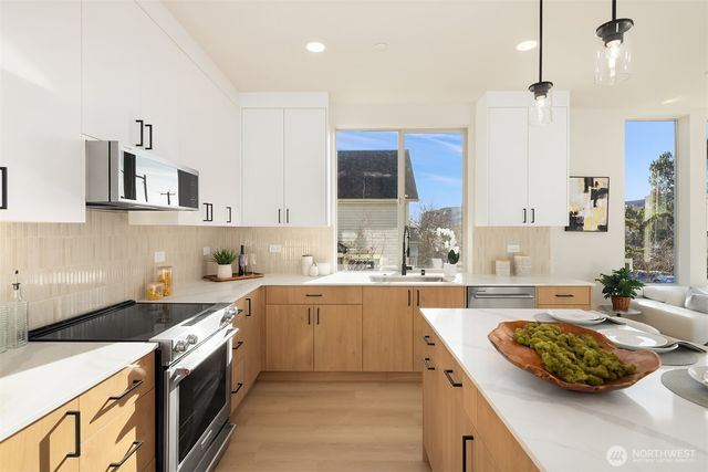 1151 NW 58th Street, Seattle, WA 98107