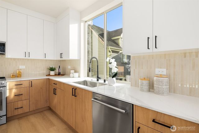 1151 NW 58th Street, Seattle, WA 98107