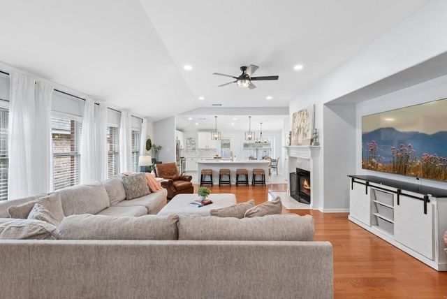 2709 Tumbling River DR, Leander, TX 78641