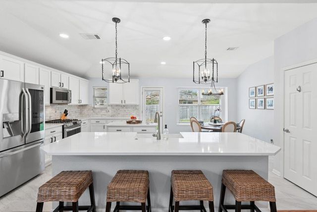 2709 Tumbling River DR, Leander, TX 78641