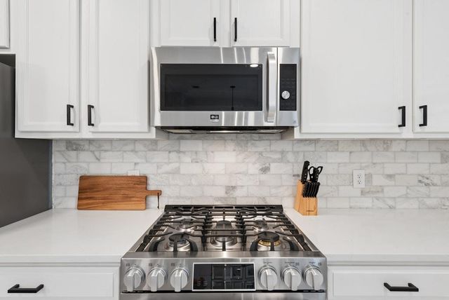 2709 Tumbling River DR, Leander, TX 78641