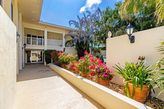 5400 Highway A1a H4, Indian River Shores, FL 32963