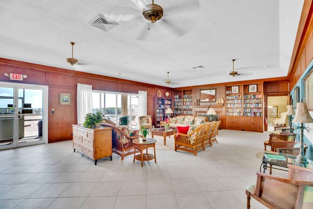 5400 Highway A1a H4, Indian River Shores, FL 32963