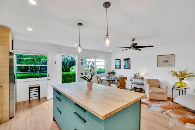 5400 Highway A1a H4, Indian River Shores, FL 32963