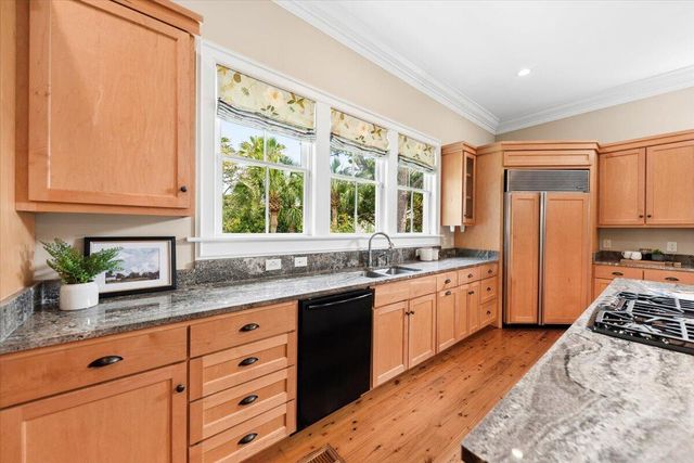 2850 Ion Avenue, Sullivans Island, SC 29482