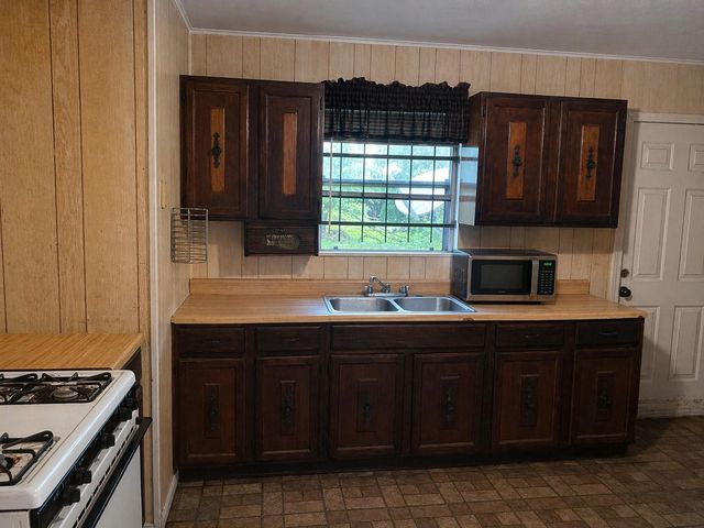 5707 Glenhurst Drive, Houston, TX 77033
