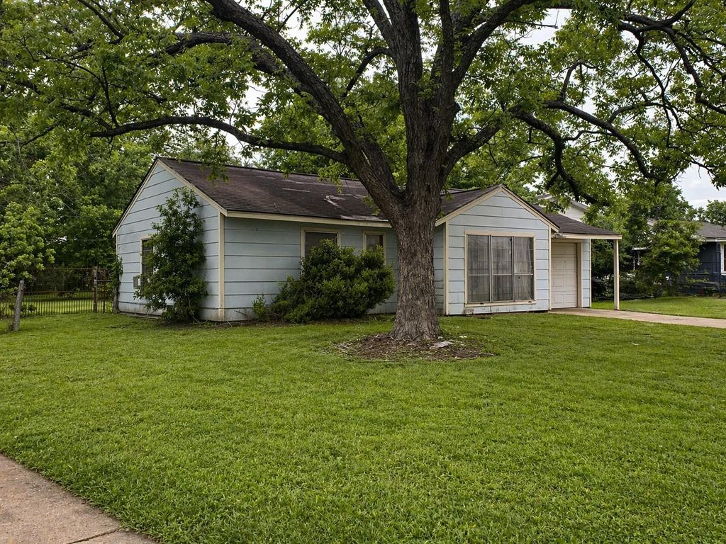 5707 Glenhurst Drive, Houston, TX 77033