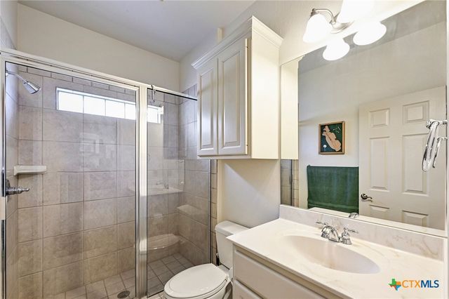 100 Wallace Riddell Drive, Burnet, TX 78611