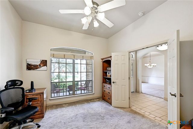 100 Wallace Riddell Drive, Burnet, TX 78611