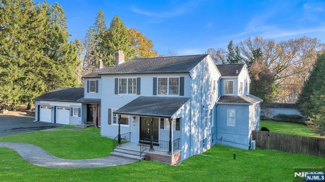 11 Old Tappan Road, Old Tappan, NJ 07675