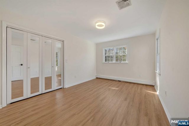 11 Old Tappan Road, Old Tappan, NJ 07675