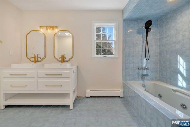 11 Old Tappan Road, Old Tappan, NJ 07675