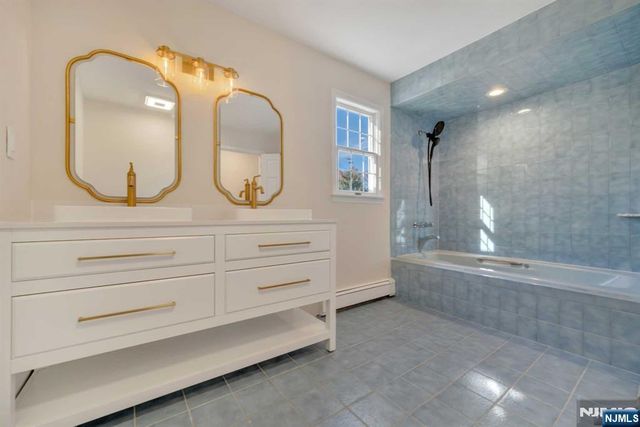 11 Old Tappan Road, Old Tappan, NJ 07675