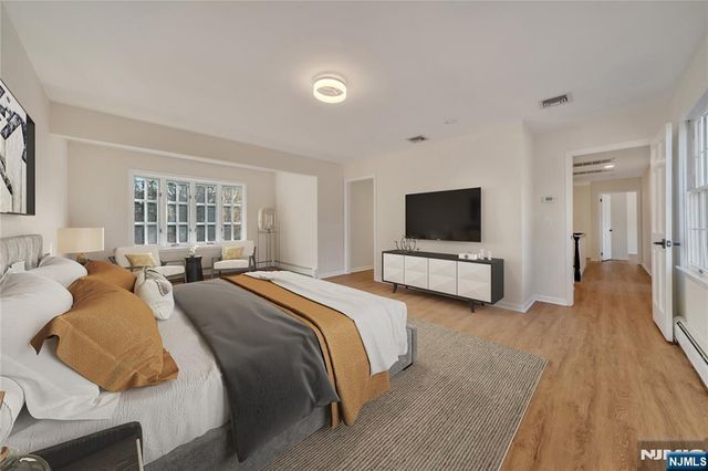 11 Old Tappan Road, Old Tappan, NJ 07675