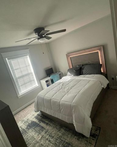 2096 Creekwood Circle, Bauxite, AR 72011