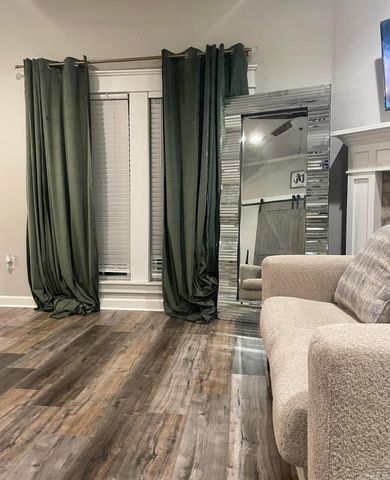 2096 Creekwood Circle, Bauxite, AR 72011