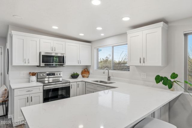 1511 W Liddell Drive, Tucson, AZ 85704