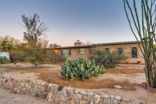 1511 W Liddell Drive, Tucson, AZ 85704